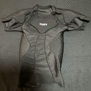 TUOY Shirt Mens Small Black Padded Compression Jersey Football Rugby Soccer